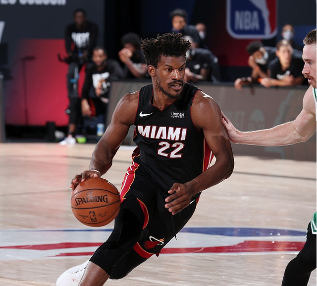 市议会批准 市议会批准